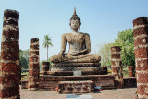 temple à sukhothai, en tailande , coup de coeur du pays
