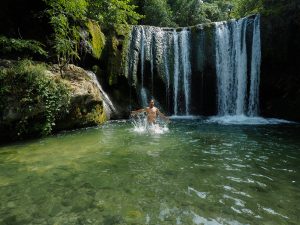 voyager dans la drôme et l'isère -cascade blanche blog voyage