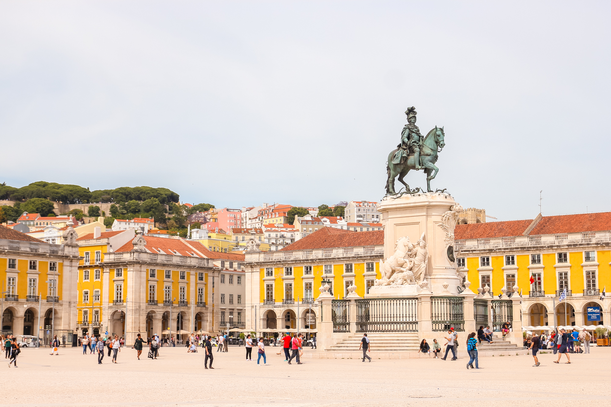 visiter Lisbonne : alfama, chatea Sao Jorgé et Baixa city guide 